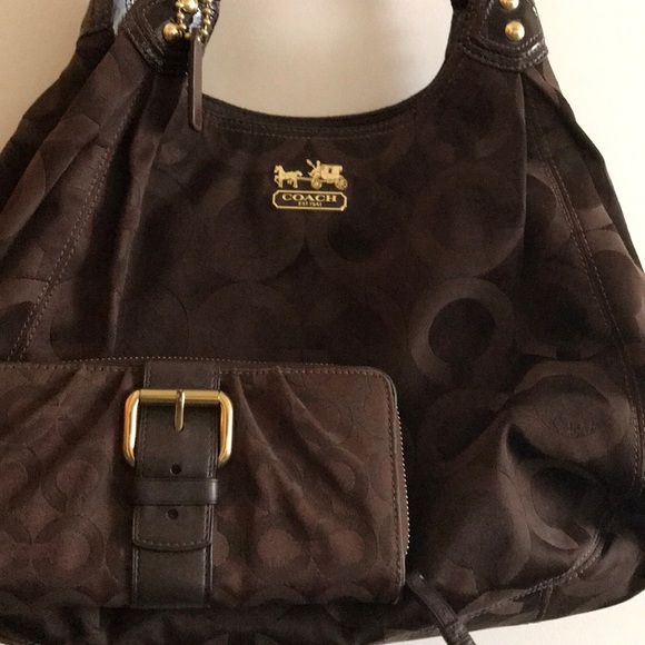 Chocolate Brown Coach Wallet. - Picture 2 of 4